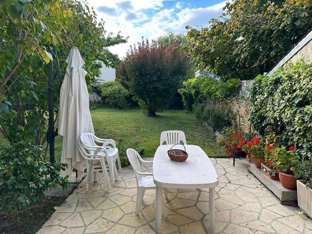 NOGENT-LE-ROTROU Maison de ville avec jardin Nogent Le Rotrou 6 pièces 140 m2 4
