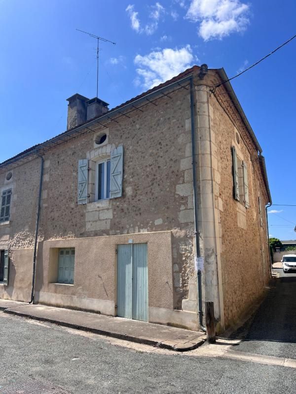 VERGT Maison de 105 m² à Vergt 1
