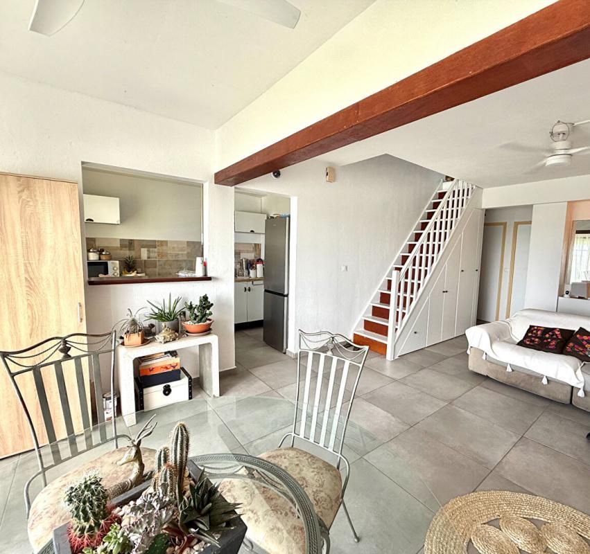BAIE-MAHAULT Appartement Baie Mahault 4 pièce(s) 85 m2 2