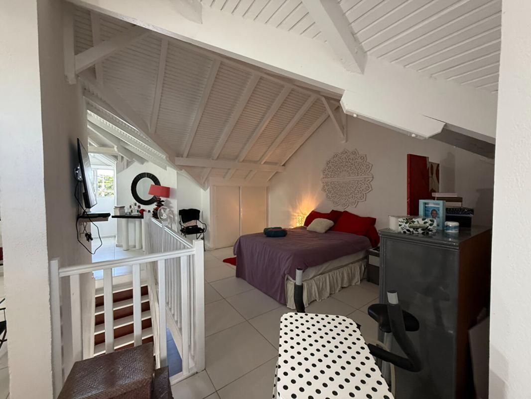 BAIE-MAHAULT Appartement Baie Mahault 4 pièce(s) 85 m2 4