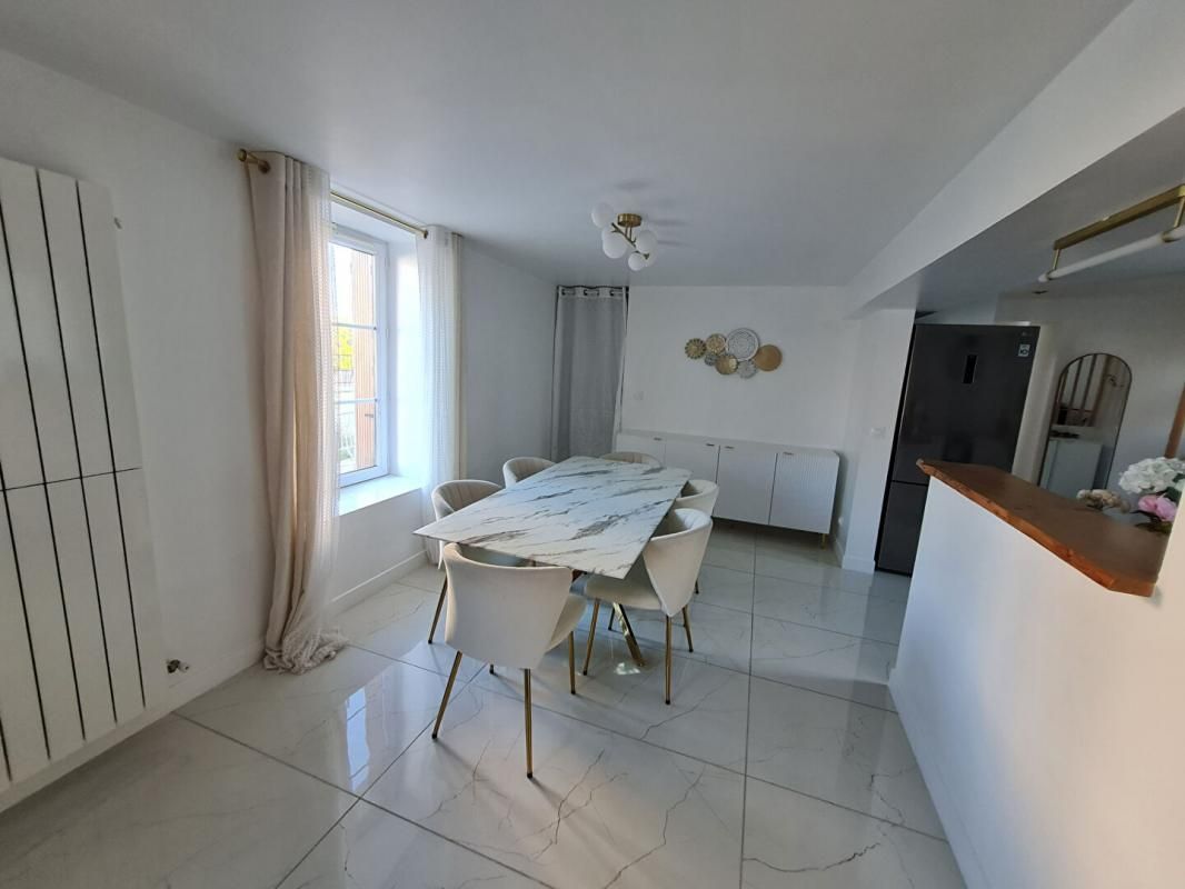 SAINT-OUEN-L'AUMONE Maison 6 pièces 4 chambres environ 151m² 4
