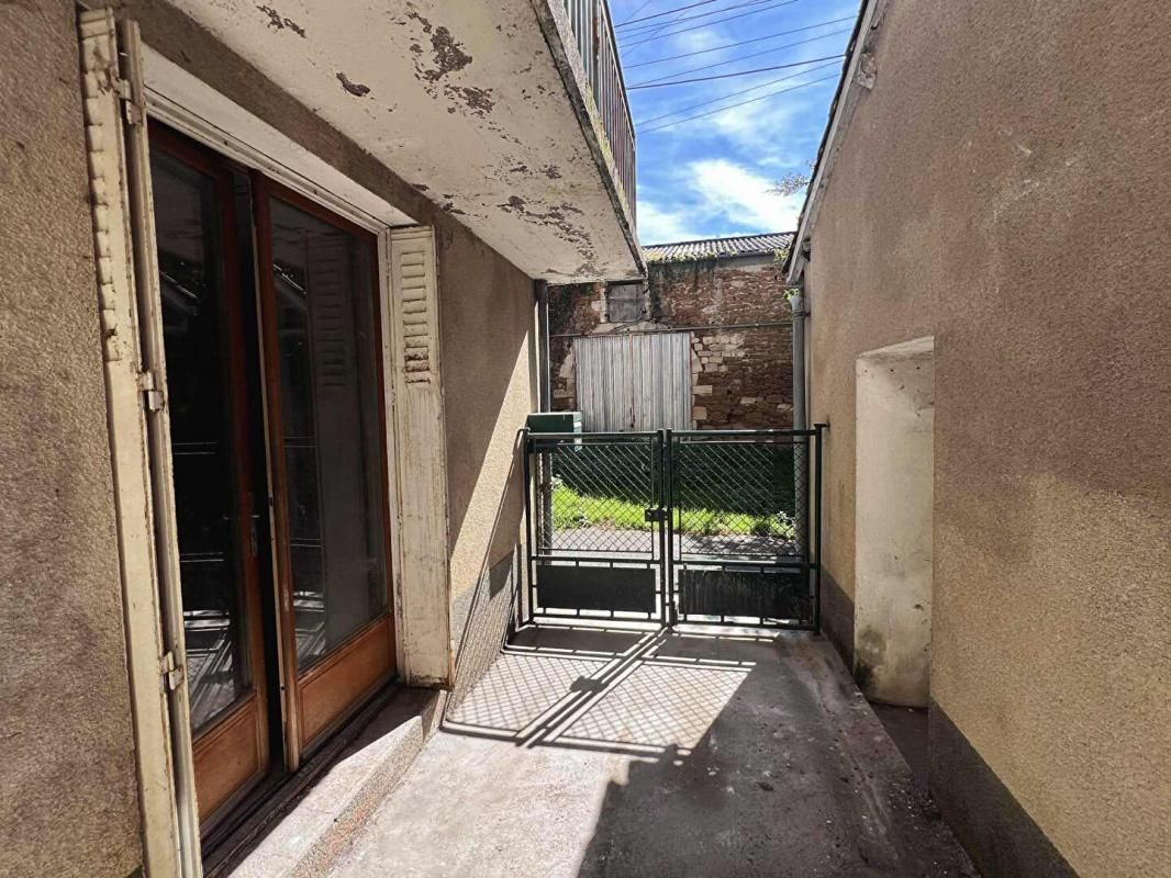 THIVIERS Maison Thiviers 3 pièce(s) 65 m2 2