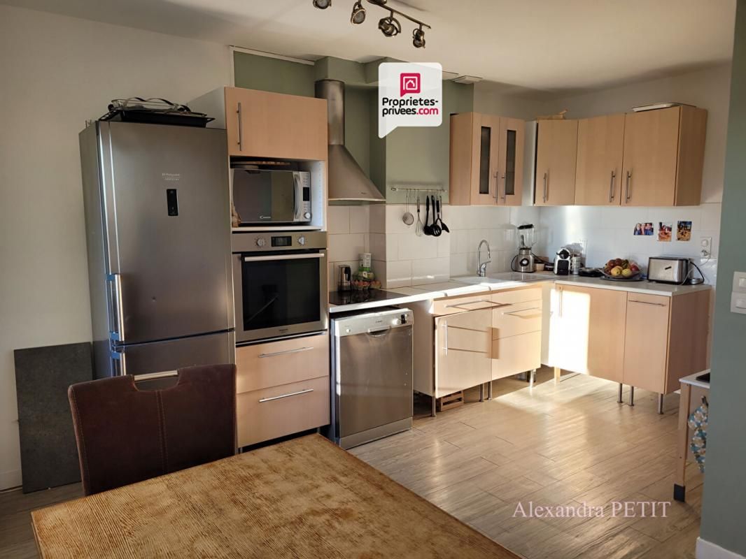 CALLIAN À VENDRE - Charmant appartement rénové avec vue dominante, Callian 2