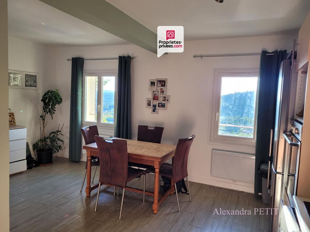 CALLIAN À VENDRE - Charmant appartement rénové avec vue dominante, Callian 4