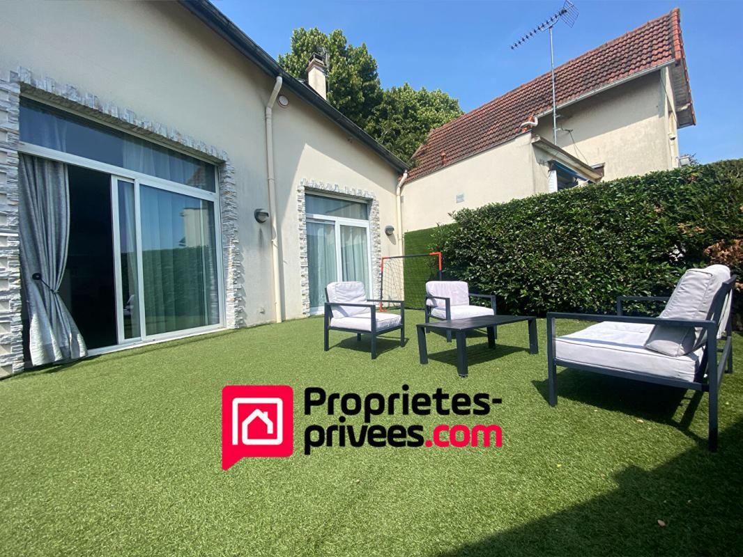 LE PLESSIS-ROBINSON Maison Le Plessis Robinson 5 pièce(s) 154.32 m2 2