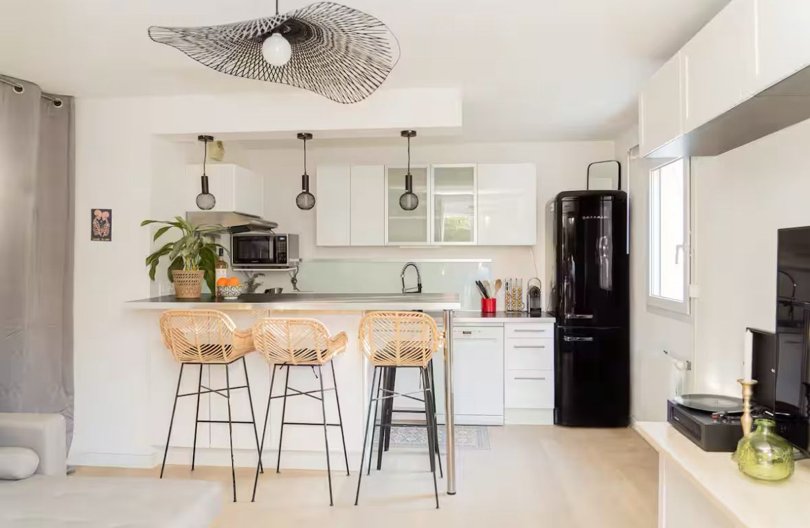 AIX-EN-PROVENCE T2 de 38 m² en rez-de-jardin avec terrasse et jardin arboré  à Aix-en-Provence 1