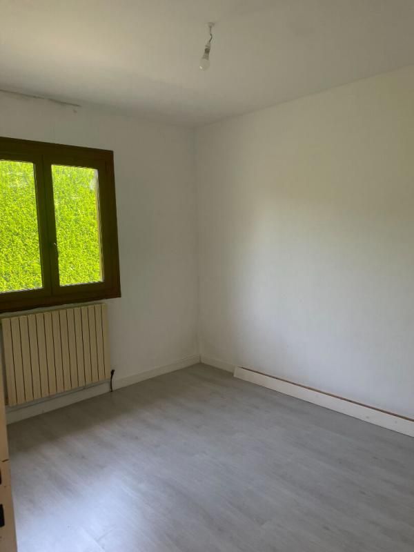 CHAUNY maison 4 pièces avec terrain 3