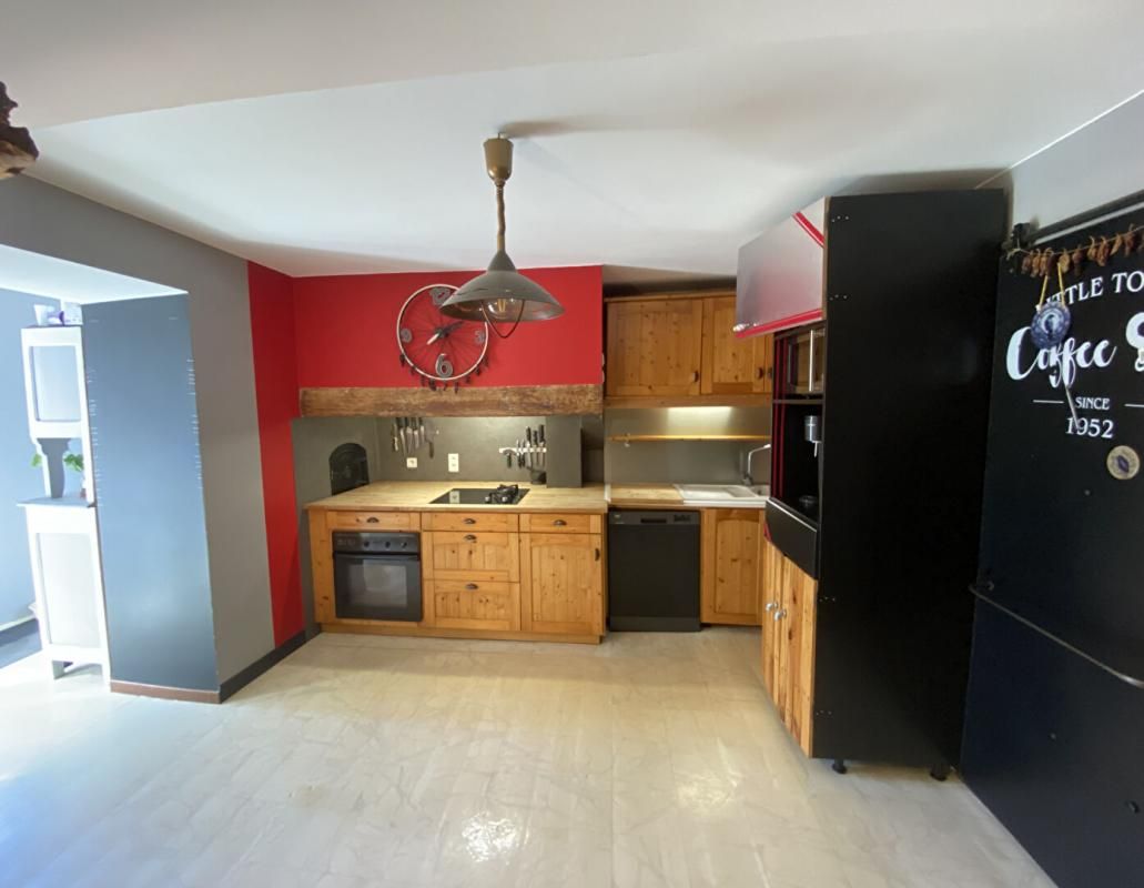 BEDOUS Maison de charme en plein coeur de Bedous 5 pièce(s) 200 m2 3