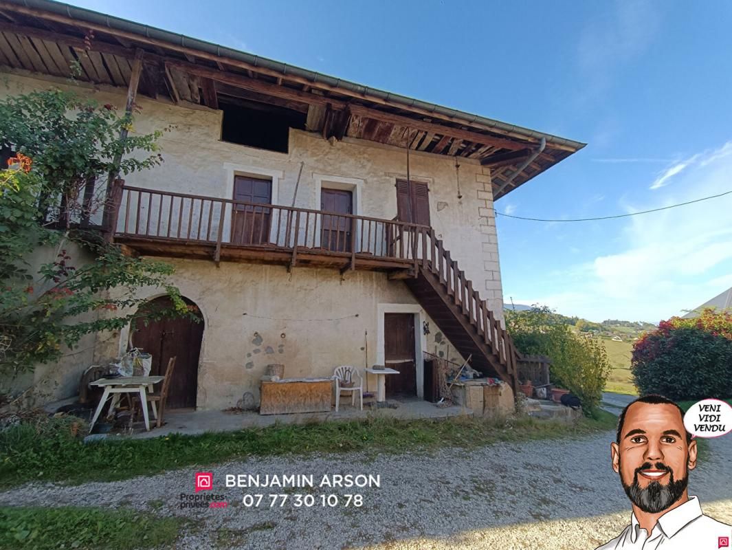 Maison mitoyenne - Saint Cassin - 118m²