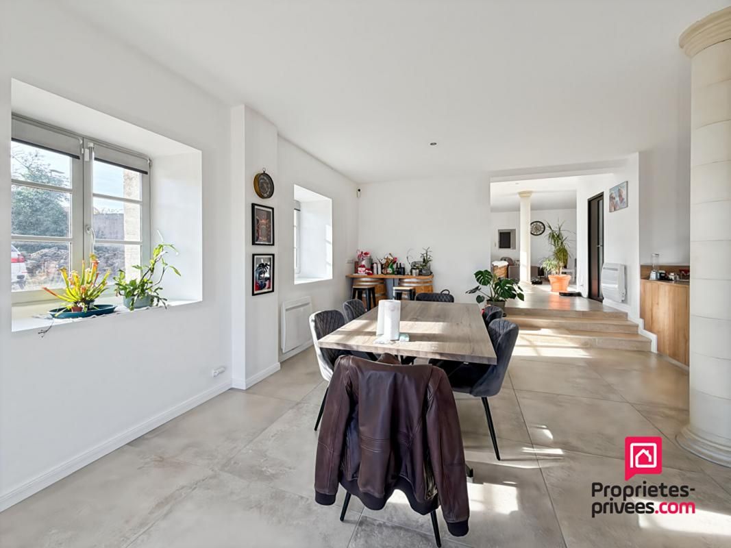 SAUVIGNY-LE-BOIS PROCHE AVALLON ANCIENNE GRANGE RENOVEE 3