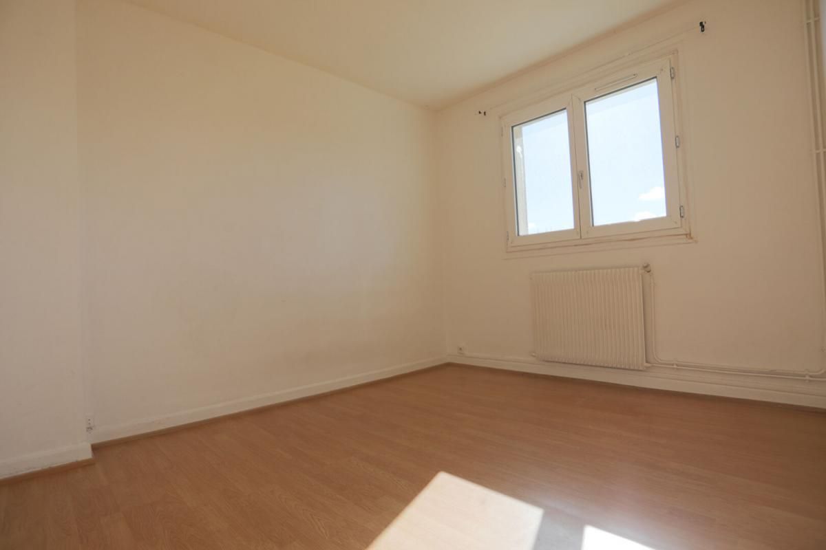 MERU Appartement Meru 3 pièce(s) 50 m2 3