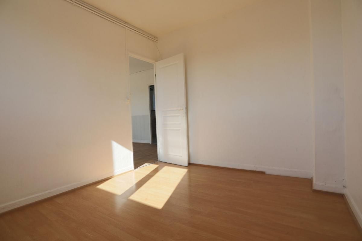 MERU Appartement Meru 3 pièce(s) 50 m2 4