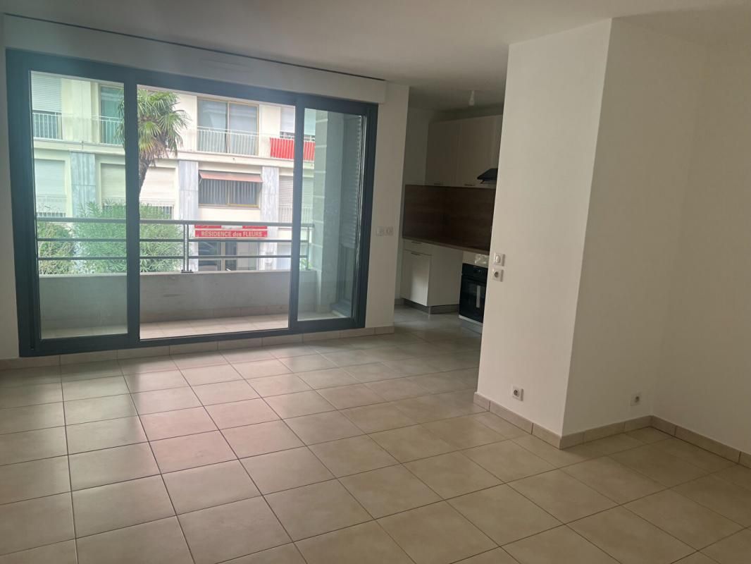 ANTIBES Appartement 2 pièces 46 m² au Port d'Antibes 2