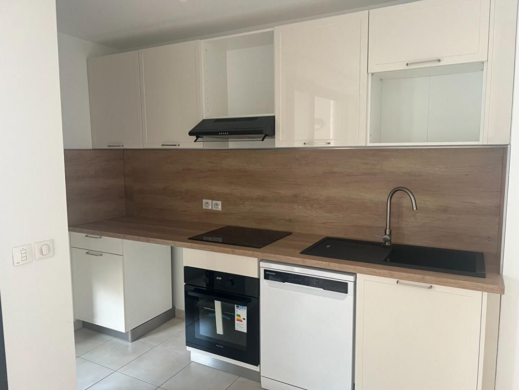 ANTIBES Appartement 2 pièces 46 m² au Port d'Antibes 3