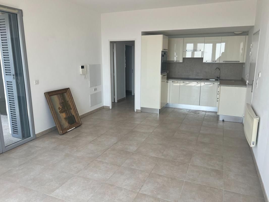 GRASSE Magnifique T3 de 61 m2 avec terrasse et vue panoramique exceptionnelle de 6 m² 3