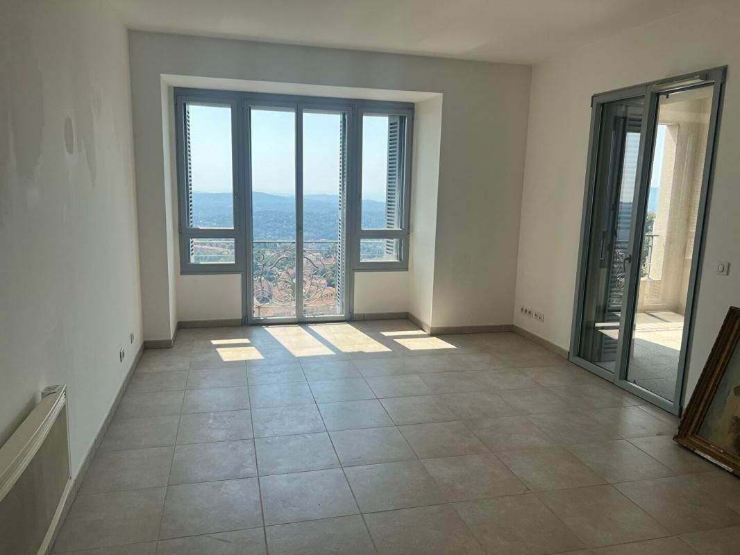 GRASSE Magnifique T3 de 61 m2 avec terrasse et vue panoramique exceptionnelle de 6 m² 4