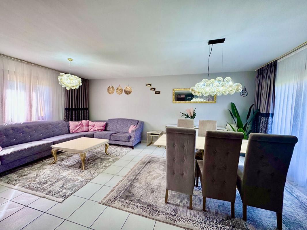 NEVERS Maison Nevers 4 pièce(s) 110 m2 1