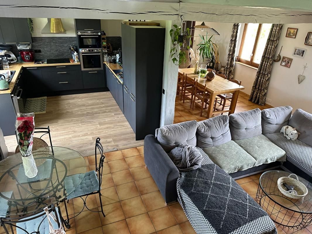 COULONGES-LES-SABLONS Beau pavillon familial avec appartement T2 situé à Coulonges Les Sablons 4
