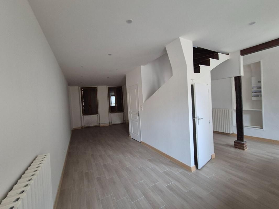 LA VILLE-AUX-CLERCS Maison  4 pièce(s) 101 m2 1