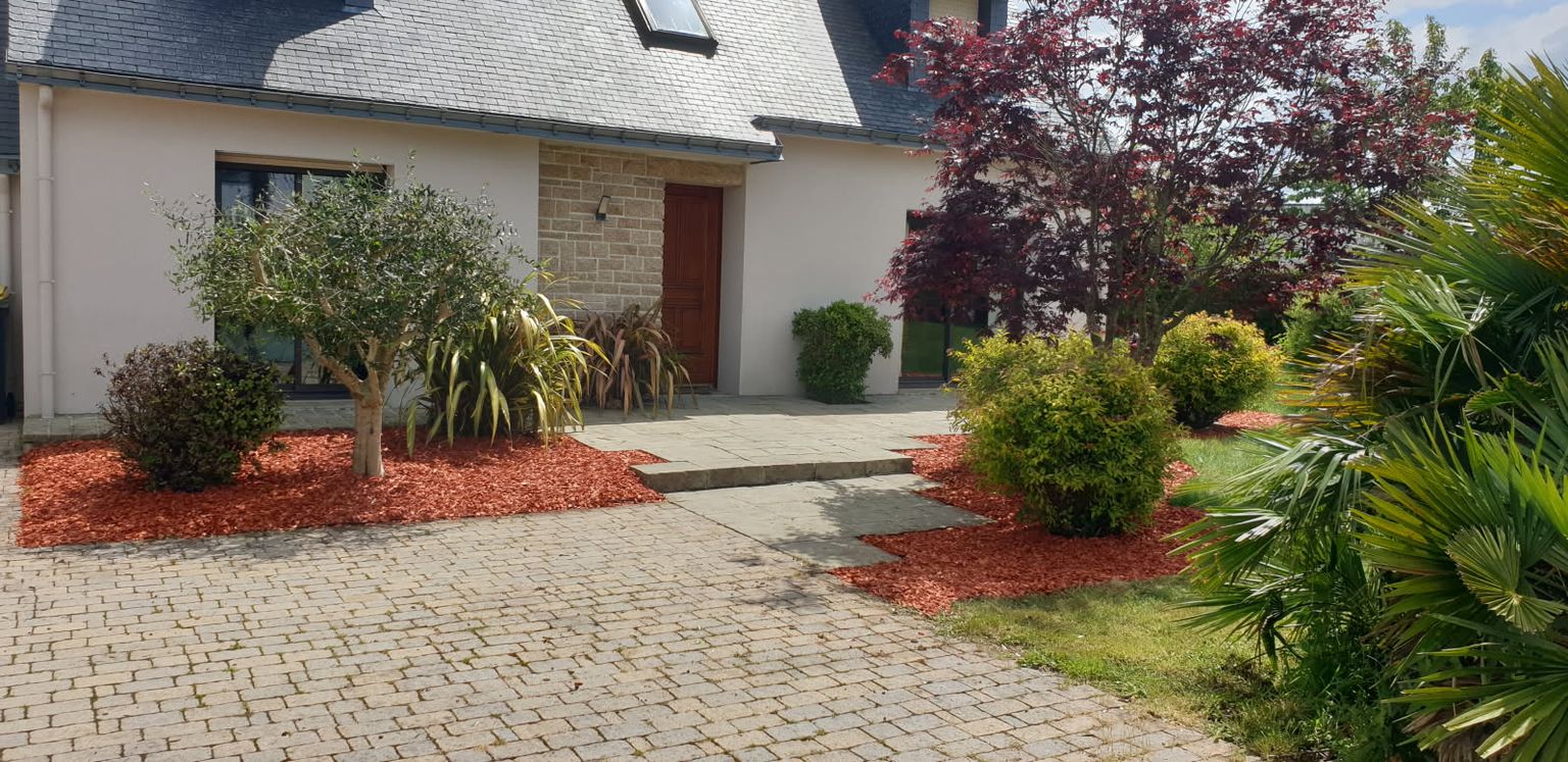 CLEGUER Belle maison traditionnelle de 1997 (125m2) dans le Morbihan (5 min de Plouay - 20 min de Lorient) avec terrain constructible - 364 000 2