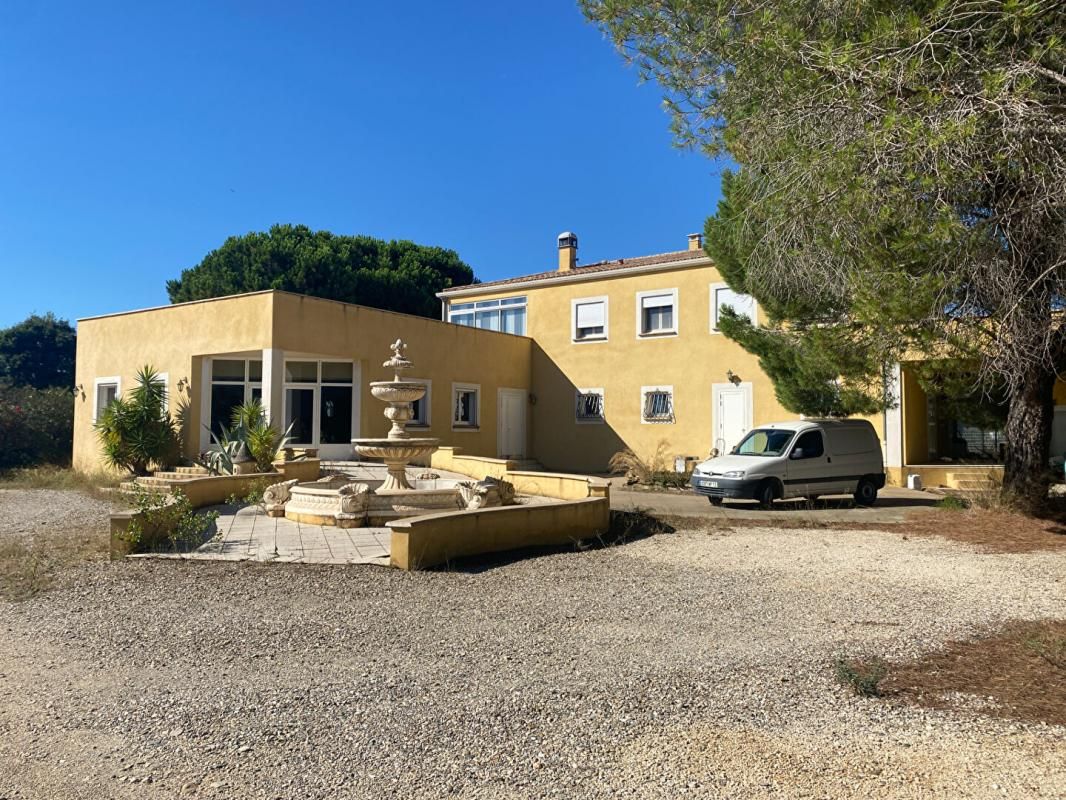 ISTRES EXCLUSIVITE ISTRES - MURS COMMERCIAUX LIBRES avec LOGEMENT + TERRAIN CONSTRUCTIBLE, 625 m² 2