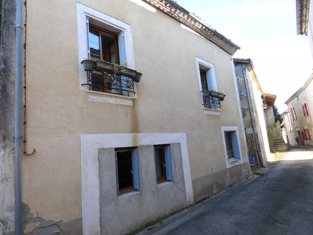CORGNAC-SUR-L'ISLE Maison 75 m2 / 2 chambres / ascenseur 1