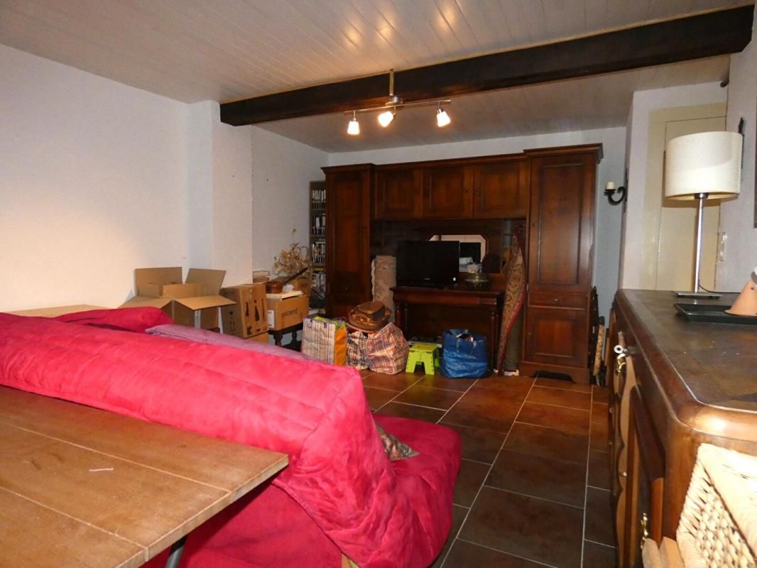 CORGNAC-SUR-L'ISLE Maison 75 m2 / 2 chambres / ascenseur 3