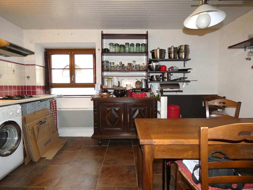 CORGNAC-SUR-L'ISLE Maison 75 m2 / 2 chambres / ascenseur 4