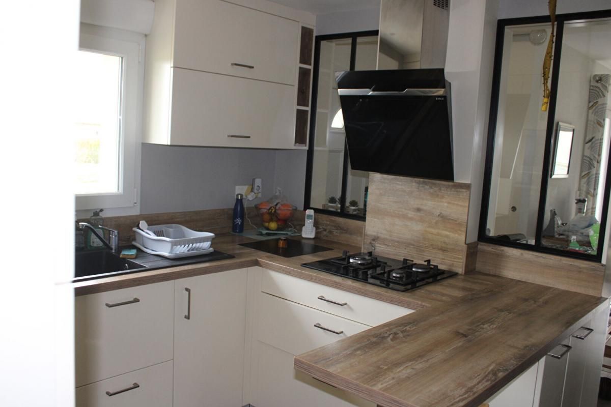 SAINT-BIHY Maison  7 pièce(s) 147 m2 2