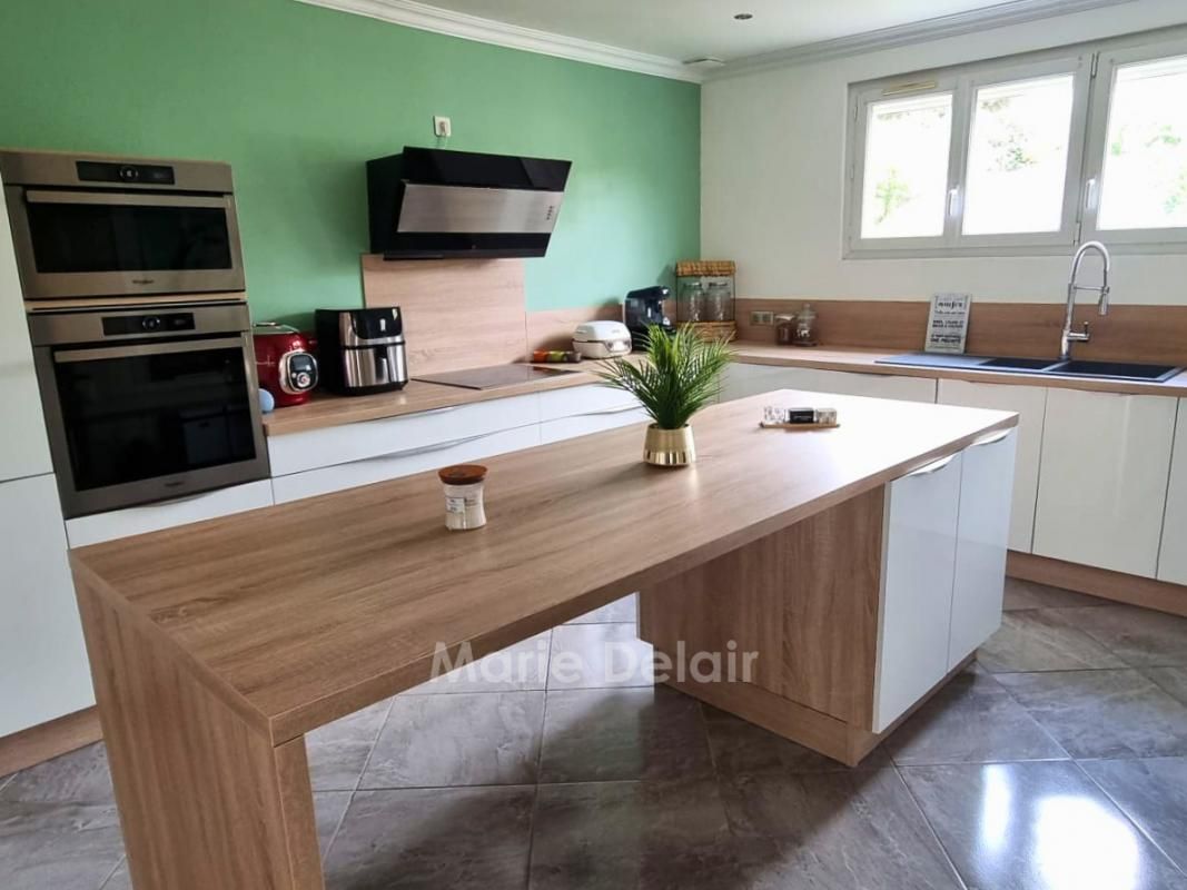 LA CHARITE-SUR-LOIRE Maison  5 pièce(s) 132.11 m2 3
