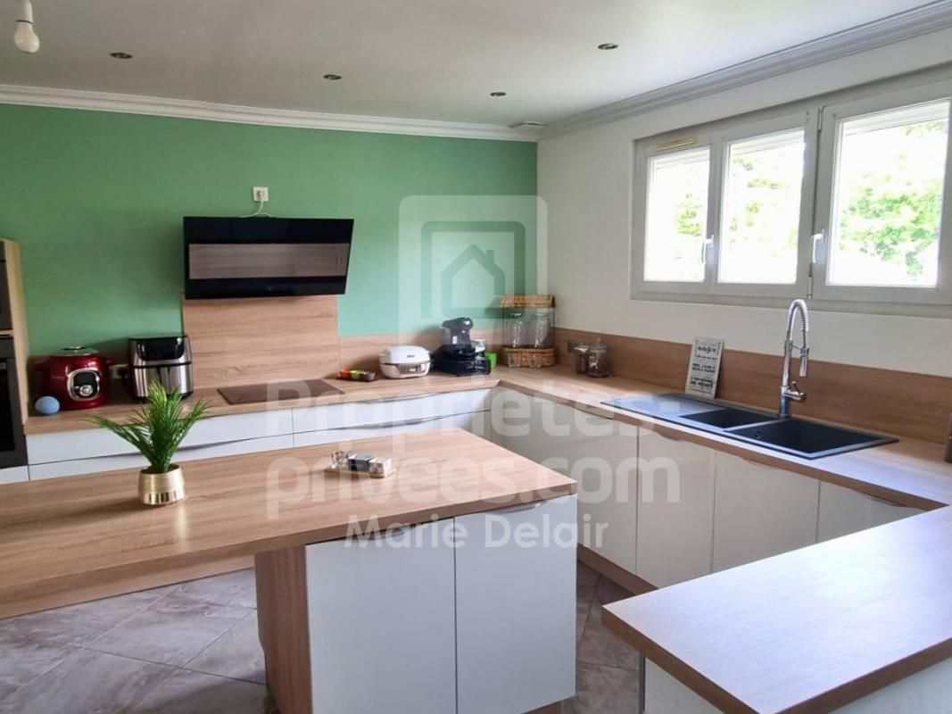 LA CHARITE-SUR-LOIRE Maison  5 pièce(s) 132.11 m2 4