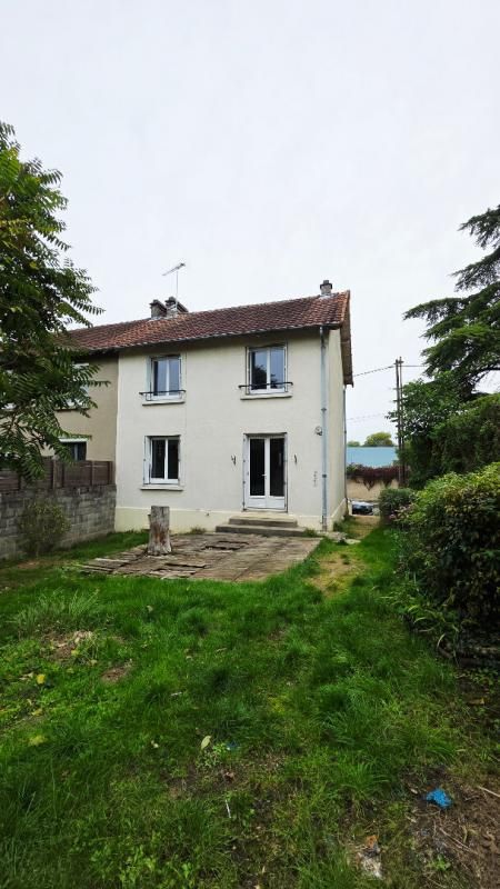 BOURGES MAISON DE 78.2M² 4 PIECES 3 CHAMBRES GARAGE JARDIN