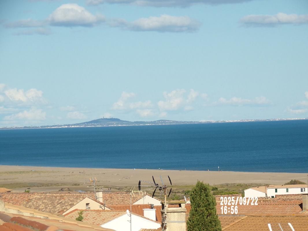 SAINT PIERRE LA MER Appartement Saint Pierre La Mer 3 pièce(s) 64 m2 - VUE MER 3
