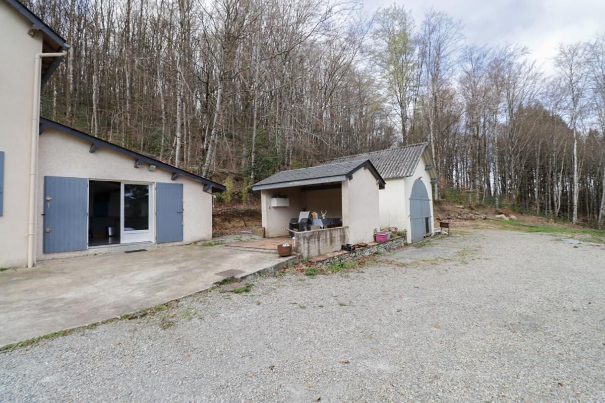 LA SALVETAT-SUR-AGOUT À Vendre : Maison de 124 m² avec Vue Panoramique  - La Salvetat-sur-Agout 3