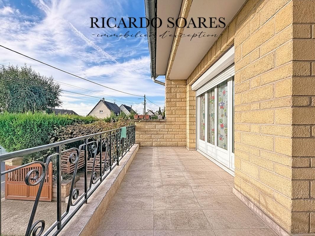 RIEUX 60870 RIEUX - MAISON FAMILIALE 171 m² AU SOL / SOUS-SOL TOTAL / 5 CHAMBRES + 1 BUREAU / VERANDA / TERRAIN 730 m² 2