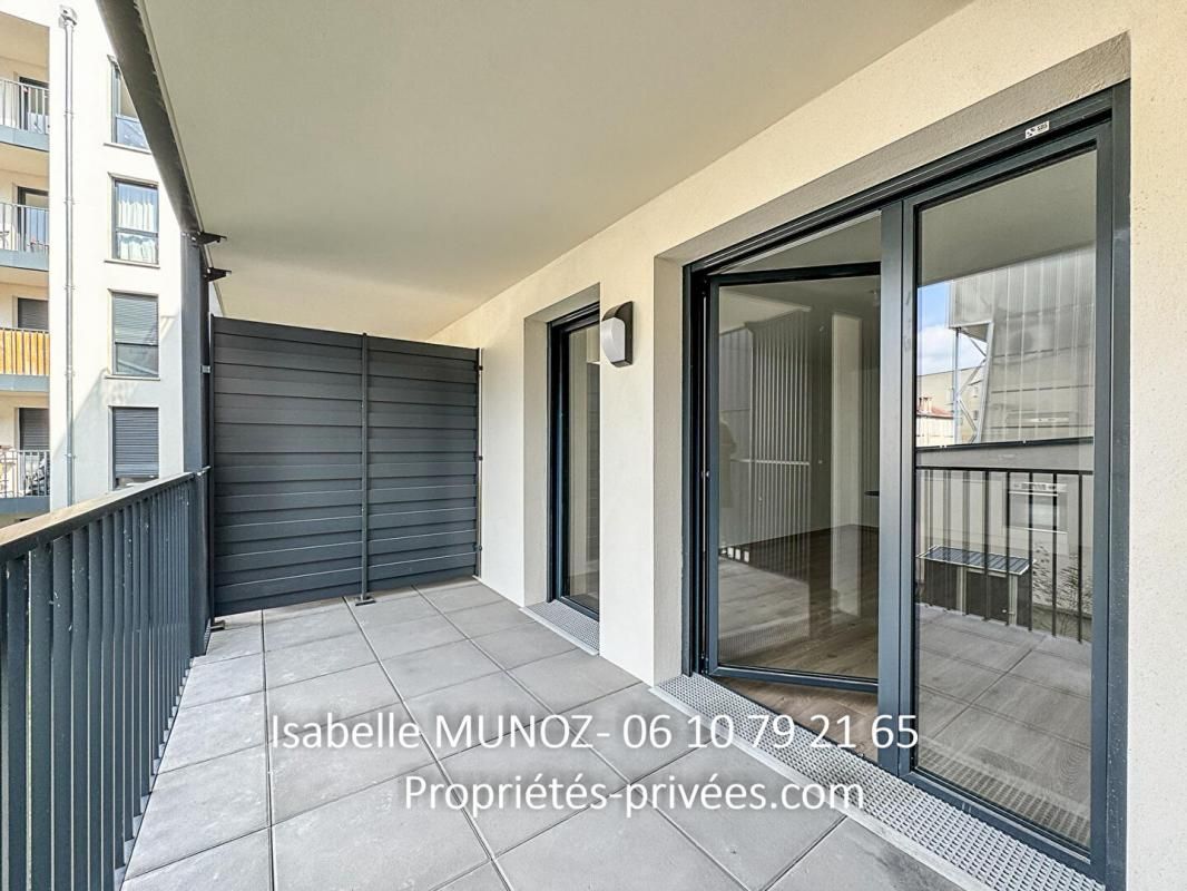 CLERMONT-FERRAND Appartement Clermont Ferrand 3 pièce(s) 64.72 m2 avec terrasse et double garage 2