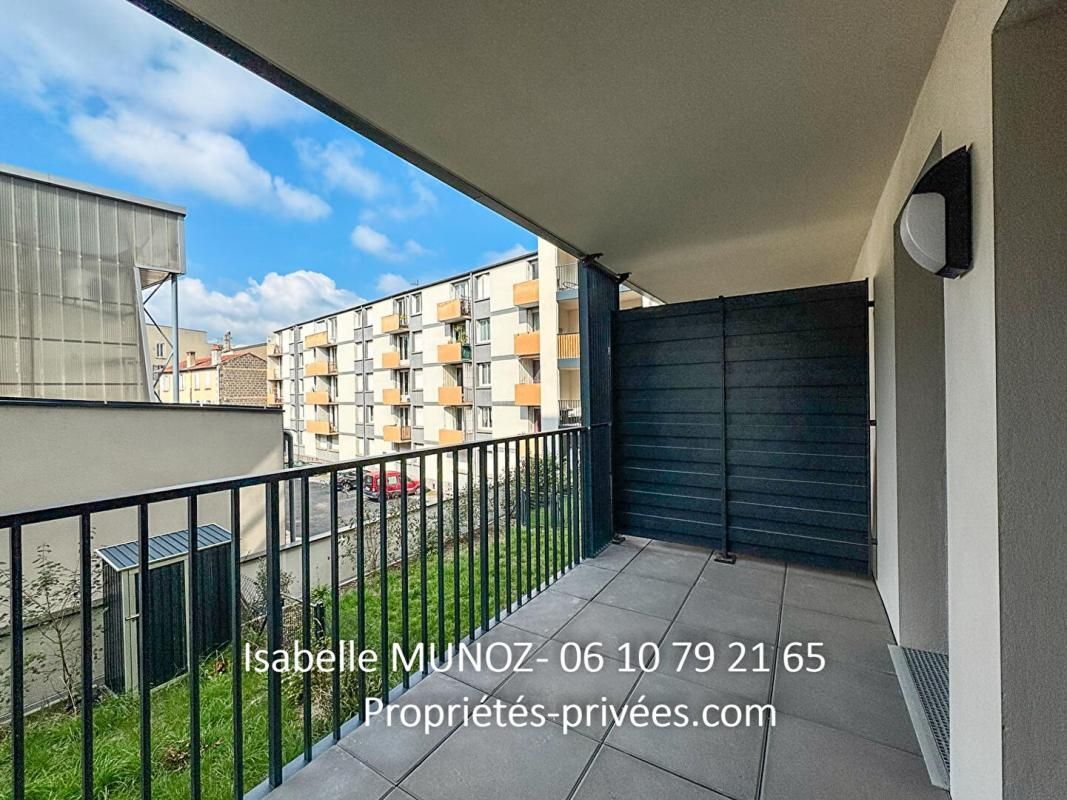 CLERMONT-FERRAND Appartement Clermont Ferrand 3 pièce(s) 64.72 m2 avec terrasse et double garage 4