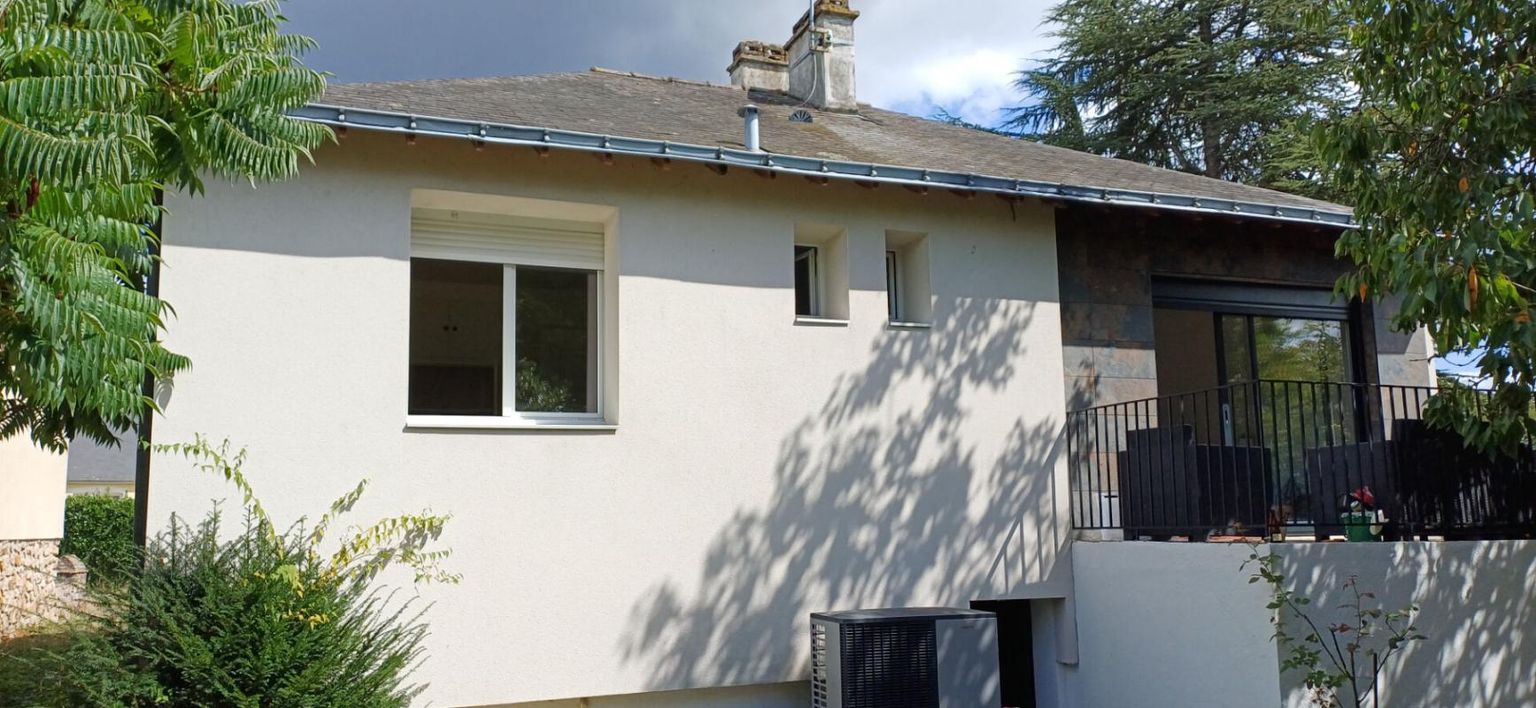 MORANNES Charmante maison rénovée au coeur de Daumeray 1