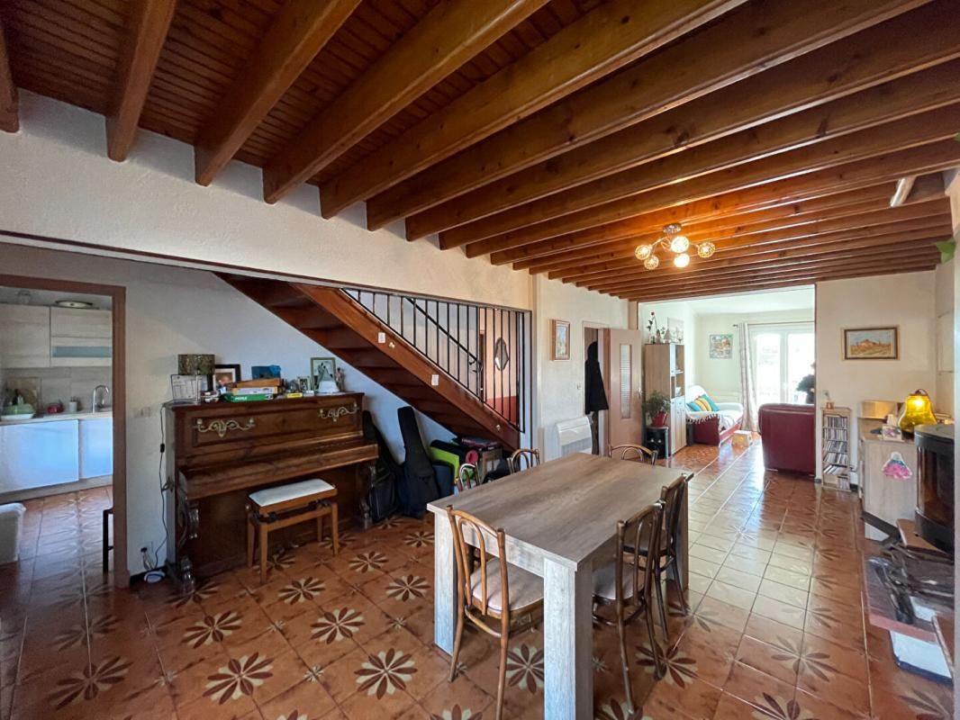 SAINT-CHRISTOL-LES-ALES Maison Saint Christol Lez Ales 6 pièce(s) 112 m2   4 CHAMBRES  + GARAGE 2