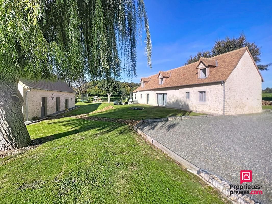 MAMERS Secteur Mamers, corps de ferme rénové 7 pièces - 185 m2 1