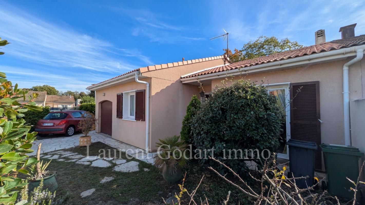 MERIGNAC Maison 4 pièces avec garage sur terrain de plus de 430m² 3
