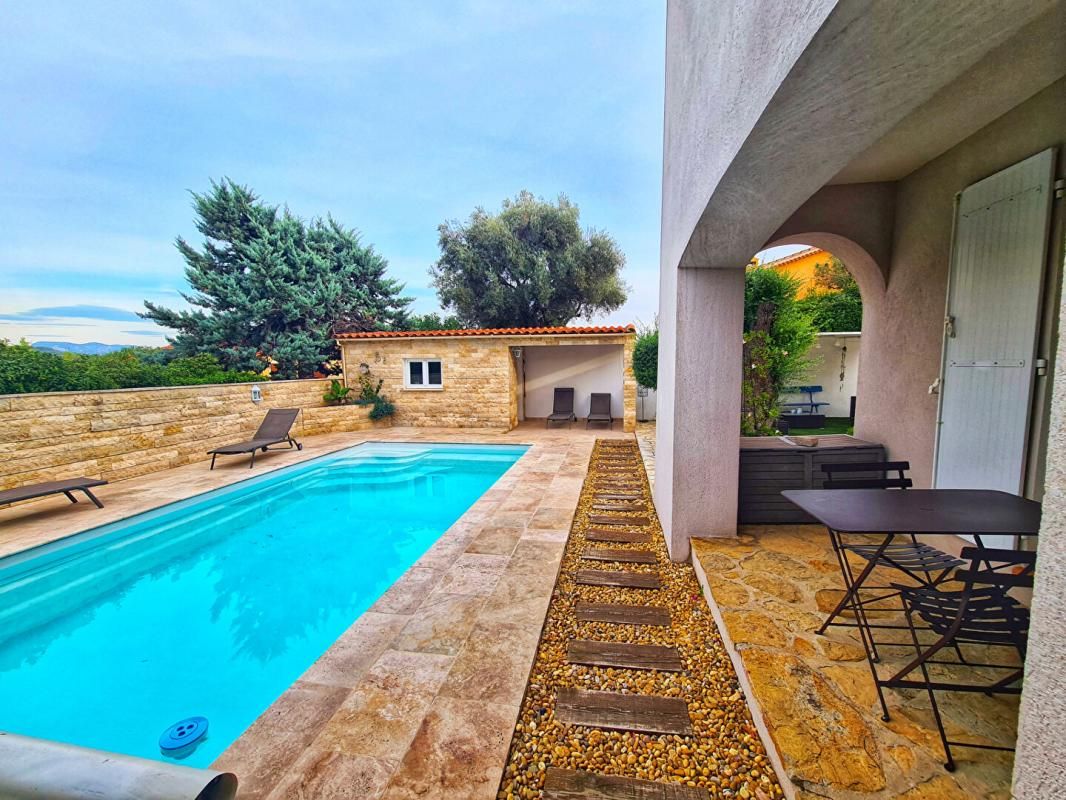 SANARY-SUR-MER VILLA SANARY- PROCHE COMMERCES A PIED 1