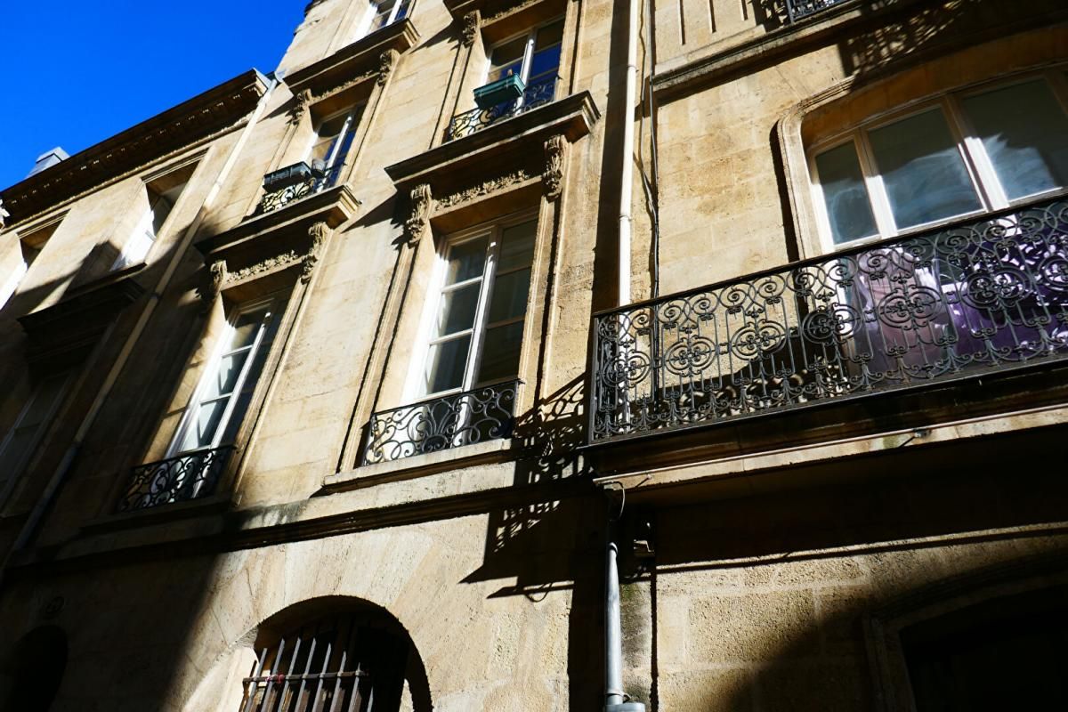 BORDEAUX CHARMANT STUDIO AU COEUR DU CENTRE HISTORIQUE DE BORDEAUX 1