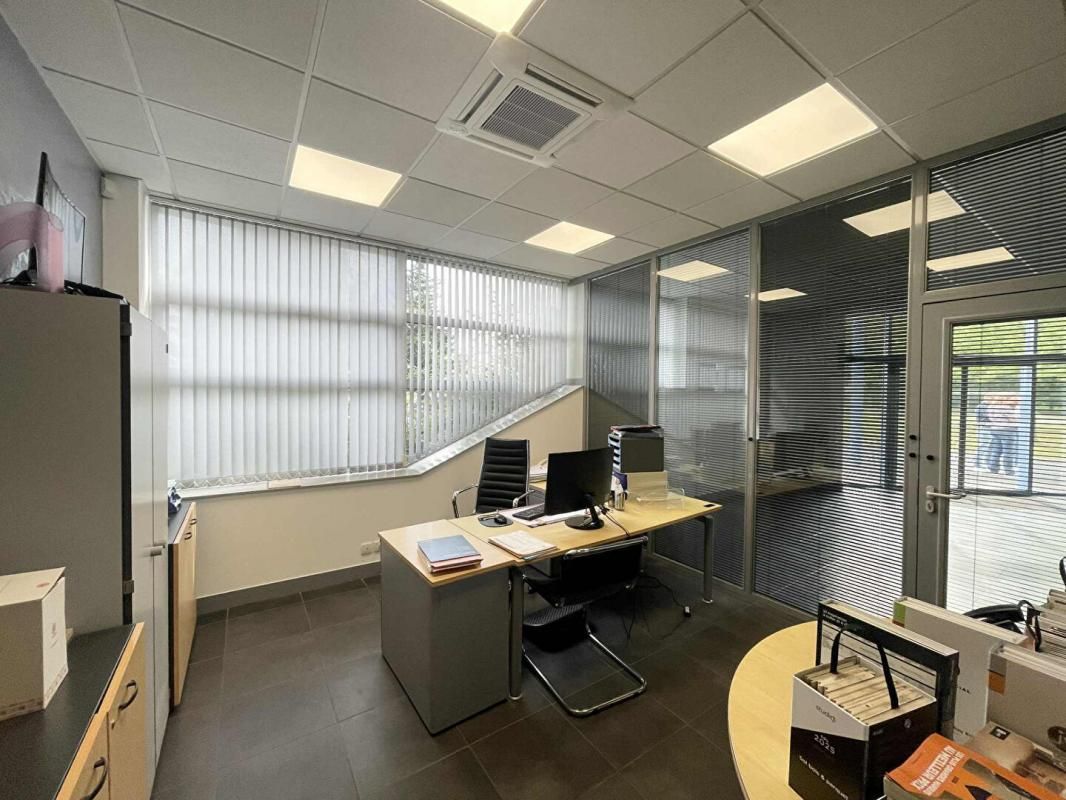 CREIL VERNEUIL EN HALATTE - Bureaux Parc Alata15 m² à 160 m² 3