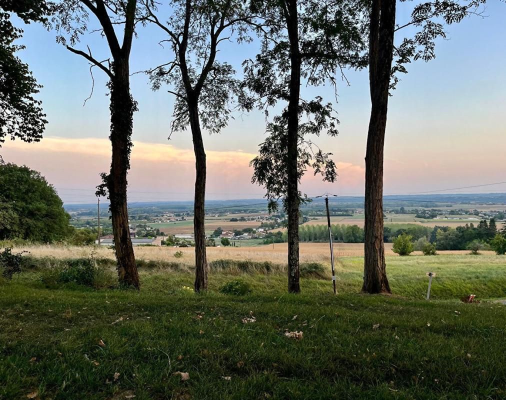 LAMOTHE-LANDERRON Maison Lamothe Landerron 6 pièce(s) 116.41 m2 3