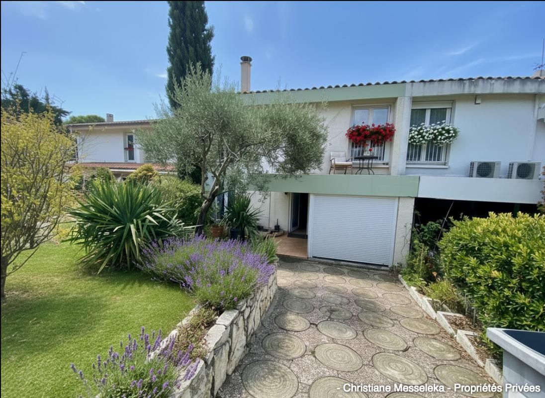Villa Familiale Type 5 - Nord Ouest de Montpellier 5 pièce(s) 106 m2 en Carrez