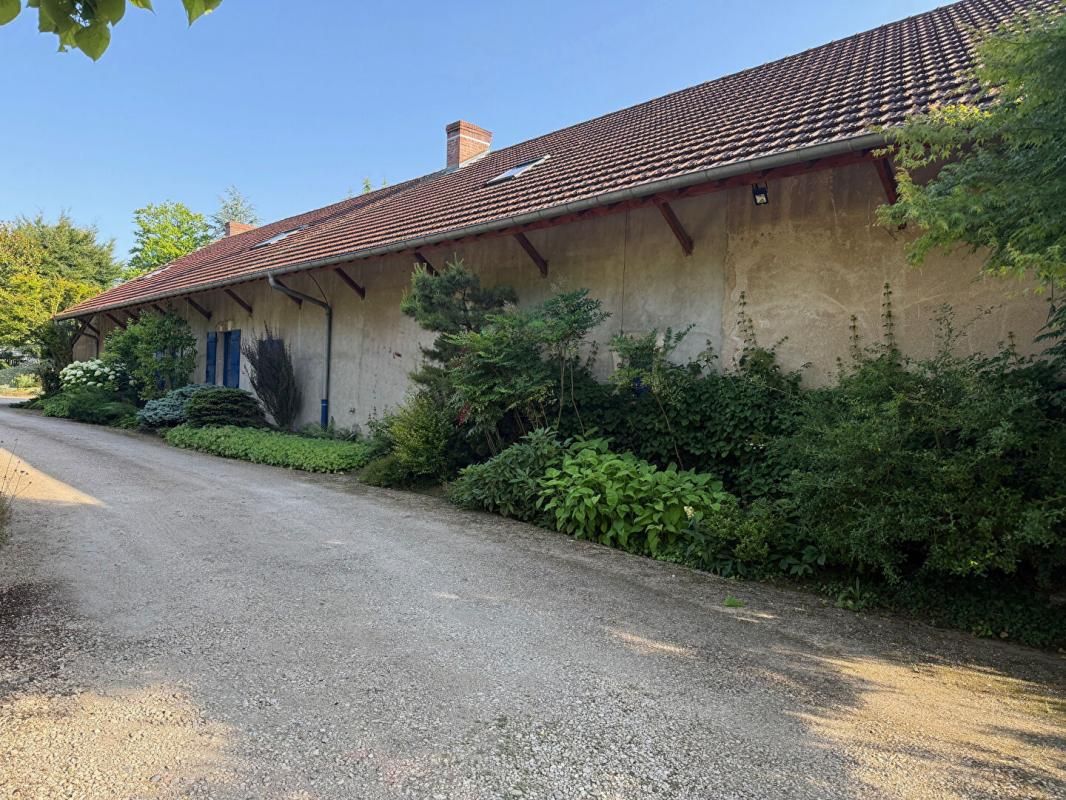 SAINT-MARCEL longère authentique de prestige avec parc crée par un maitre artisan paysagé Saint Marcel 8 pièce(s) 278 m2 2