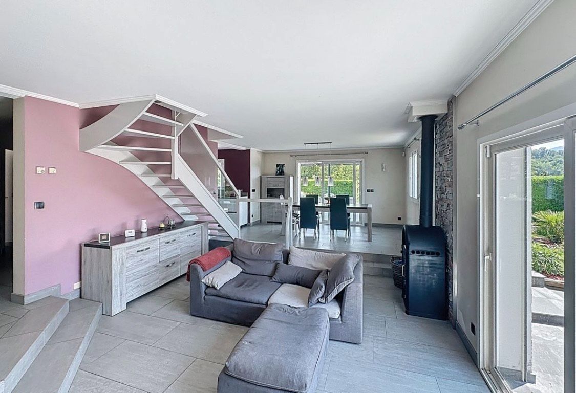 CHAPEIRY MAISON SECTEUR RESIDENTIEL AVEC PISCINE CHAPEIRY 74540 2