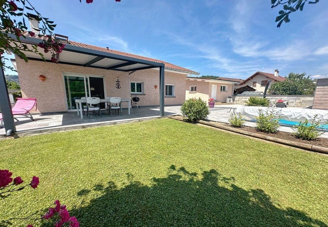 CHAPEIRY MAISON SECTEUR RESIDENTIEL AVEC PISCINE CHAPEIRY 74540 3