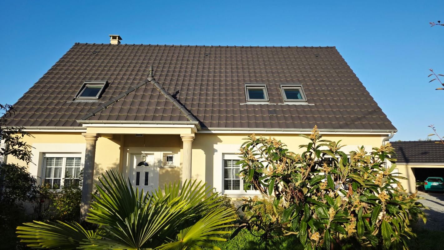 MEHUN-SUR-YEVRE MAISON 153 M² 6 PIECES 5 CHAMBRES GARAGE JARDIN 1